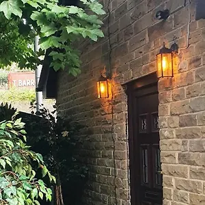 Lister Park Stylish 1bed Coach House - Quiet & Tranquil & Parking , Bradford (West Yorkshire) United Kingdom