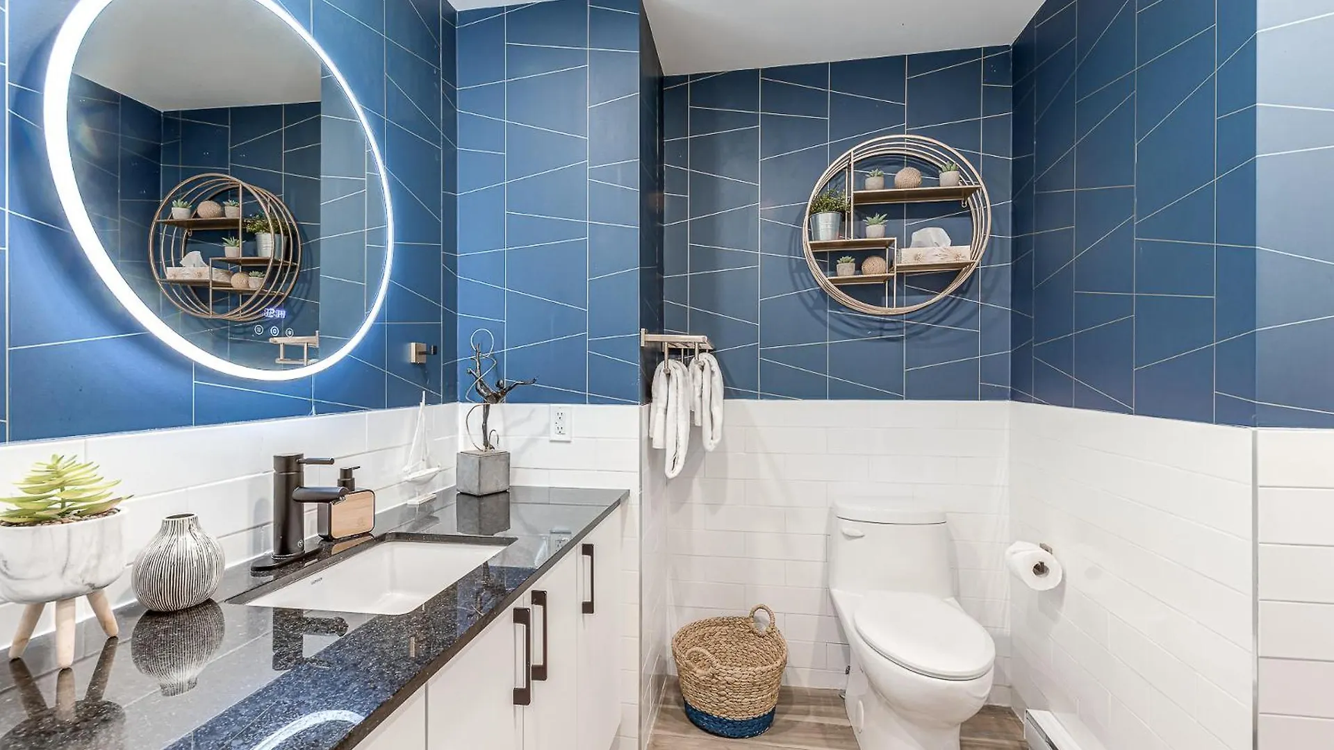Holiday home Appartement Luxe, Incredible Sunset View, Pool, Parking, Near Old Quebec